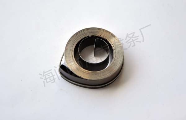 保險(xiǎn)帶發(fā)條